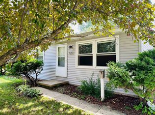 1219 E Layton Ave, Appleton, WI 54915