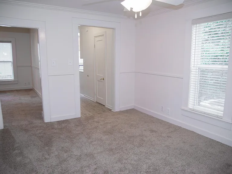 6 S Summit St #A — Photo 10