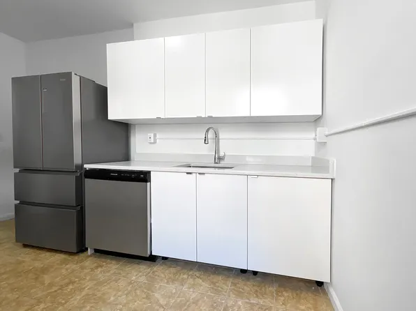 148-09 Northern Boulevard image 4 of 15