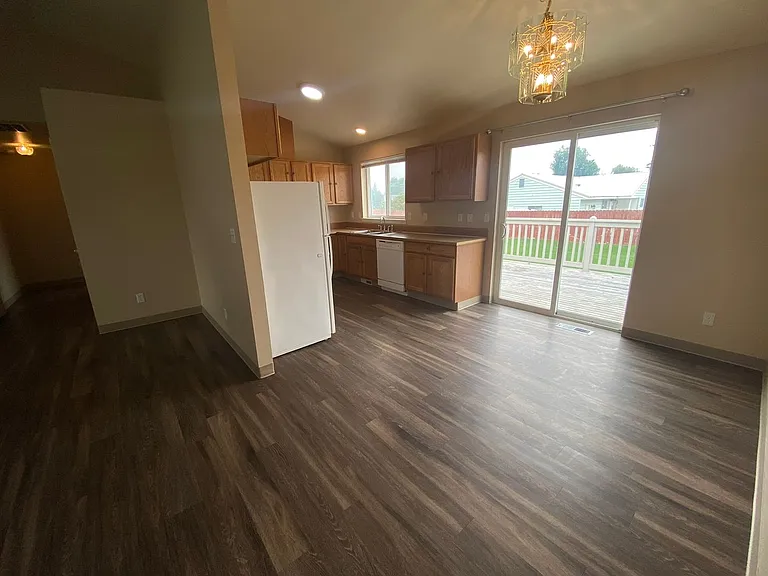 2217 N Abbey Glen Ct — Photo 8