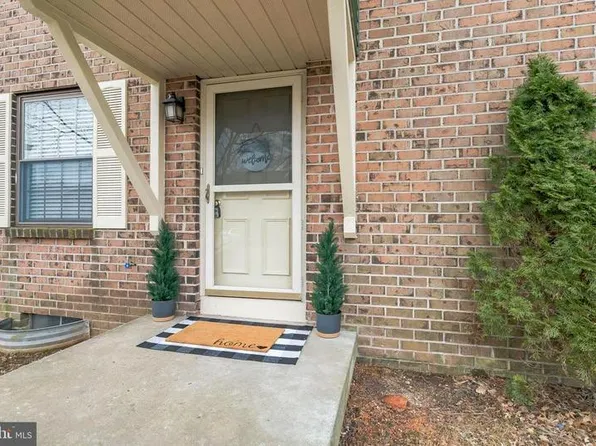 994 Beechwood Pl, Warminster, PA 18974