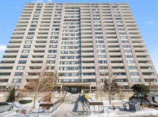 2625 Regina St #409, Ottawa, ON K2B 5W8