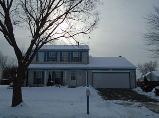 1785 Indian Wells Cir, Elgin, IL 60123