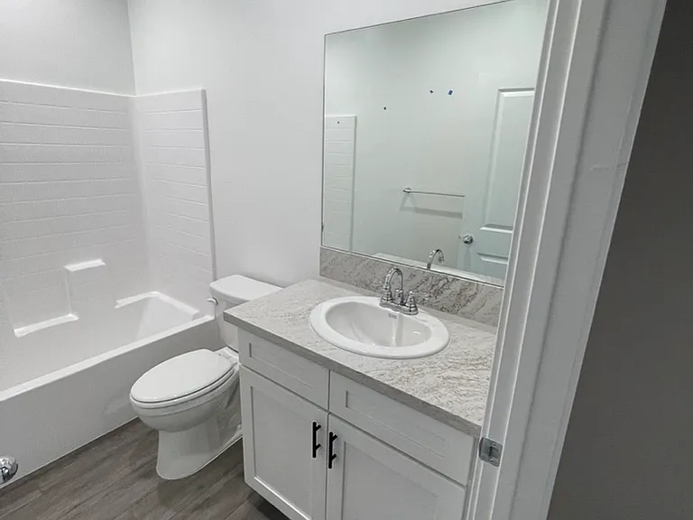 5224 Hawkwatch Ln #B — Photo 8