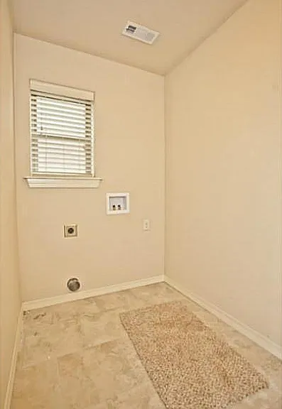 2669 N Miranda Ave — Photo 11