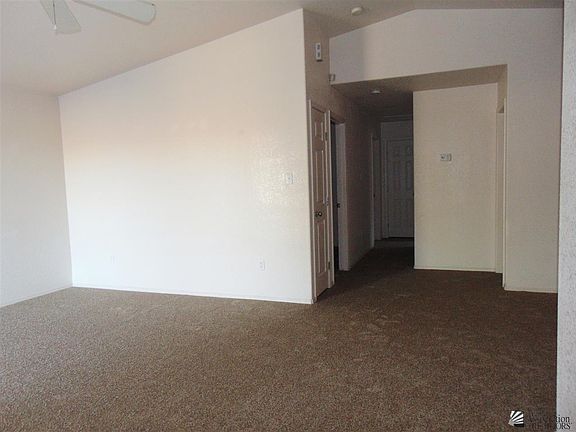 3rd image of 10372 S 10 1/2 E