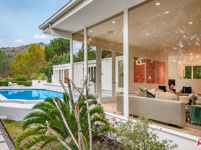 7269 Outpost Cove Dr, Los Angeles, CA, 90068