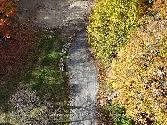 4th image of 16 Gibson Rd