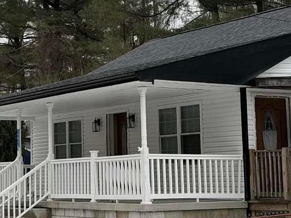 2nd image of 45637 Long St