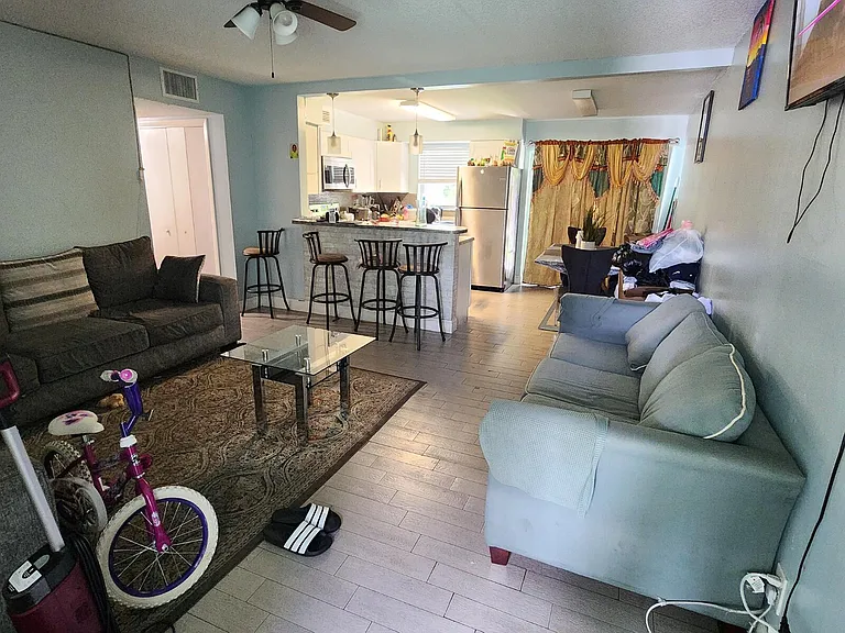 214 SW 1st St #I-2 — Photo 5