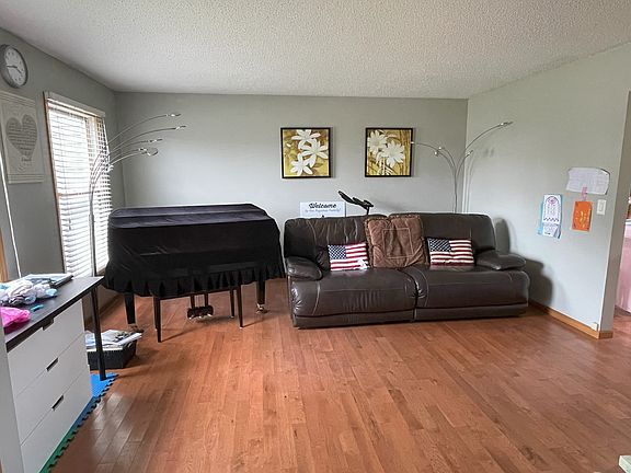 3rd image of 3336 Glendale Ave