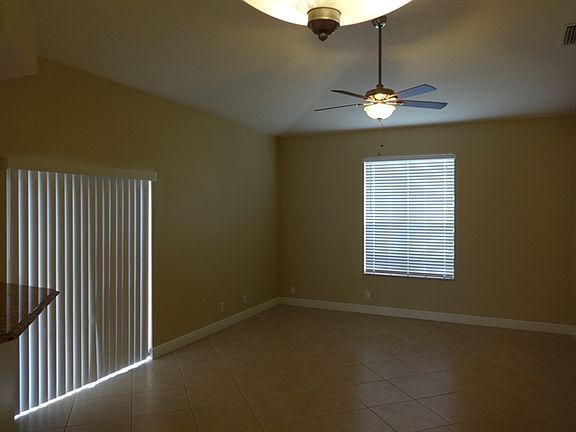5th image of 2458 SW Lamb Ave