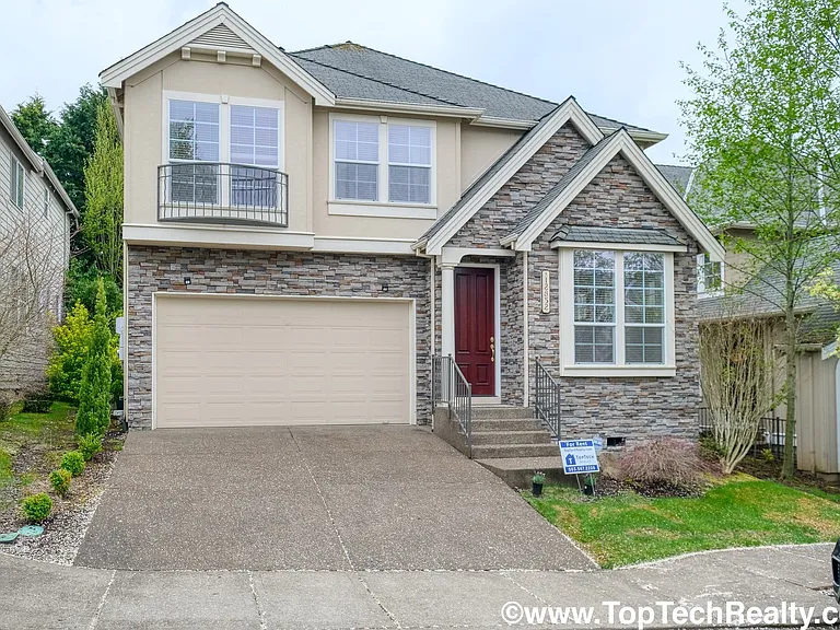12852 NW Bayonne Ln — Photo 1