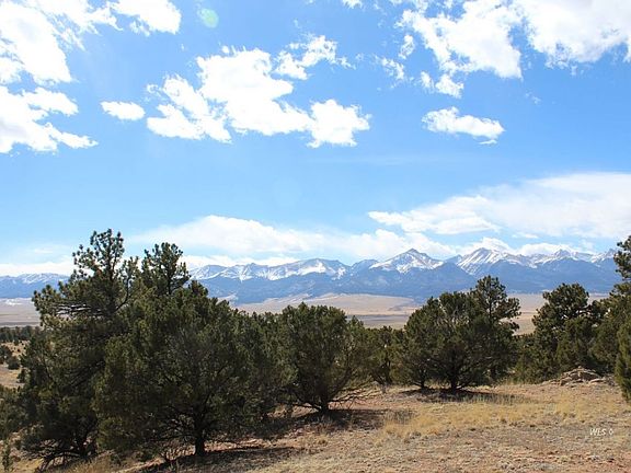 2nd image of 267 Shoshone Trl