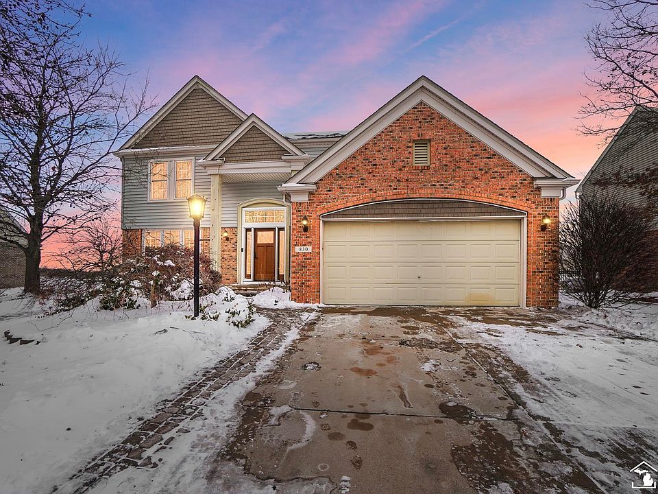 1st image of 830 Kings Park Rd