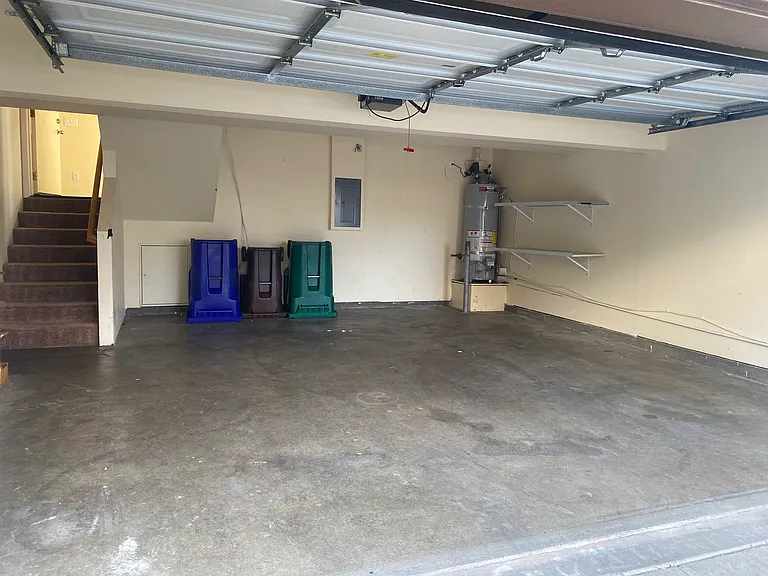 217 Santa Barbara St — Photo 40