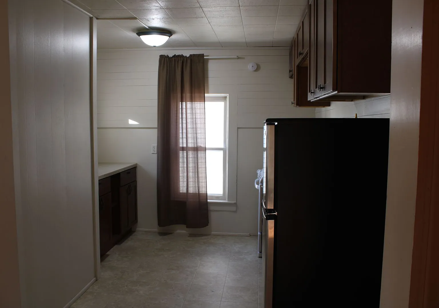 200 N Lincoln St — Photo 3