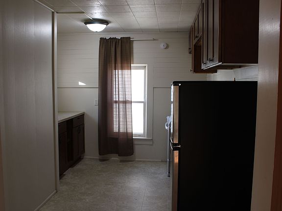 3rd image of 200 N Lincoln St #1