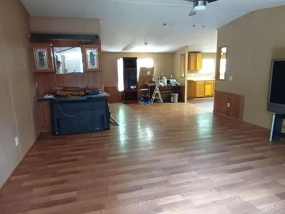 4th image of 7037 MOSES Street