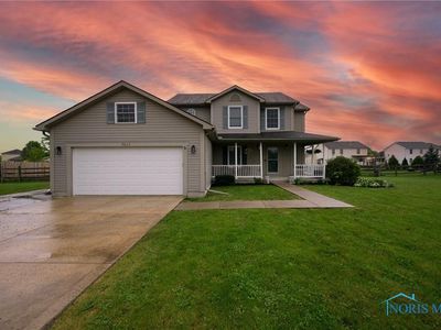 5823 Clover Ln, Walbridge, OH, 43465