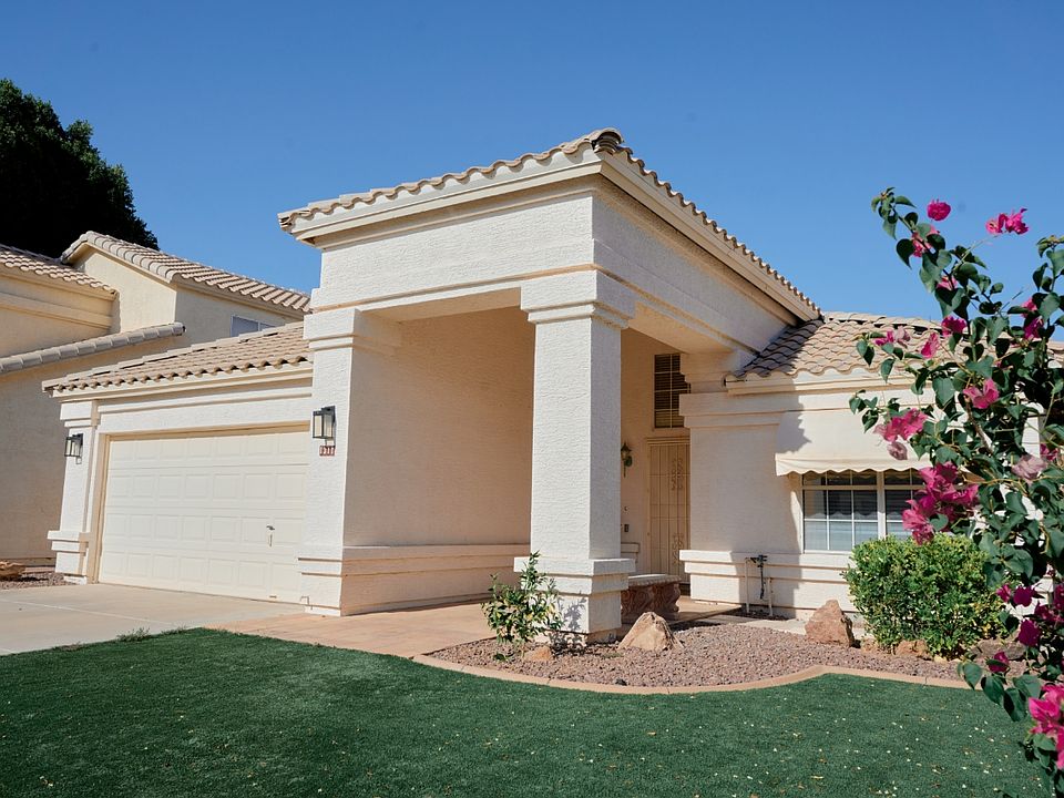1st image of 1317 N Palmsprings Dr