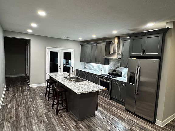 4th image of 433 3rd Ave