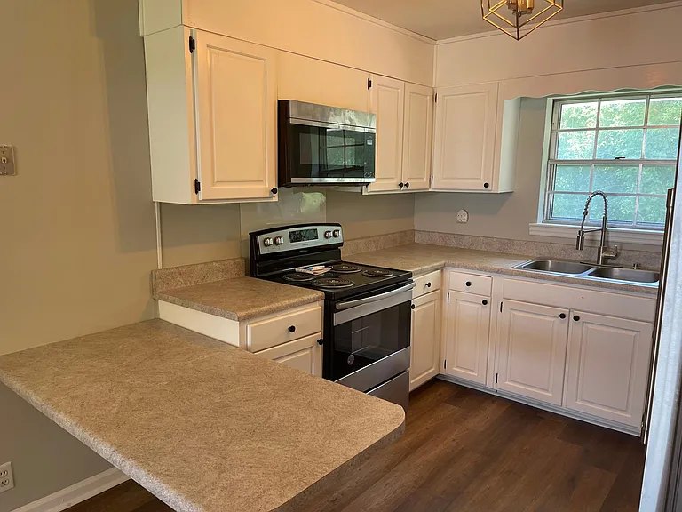 314 Glendale Dr — Photo 9