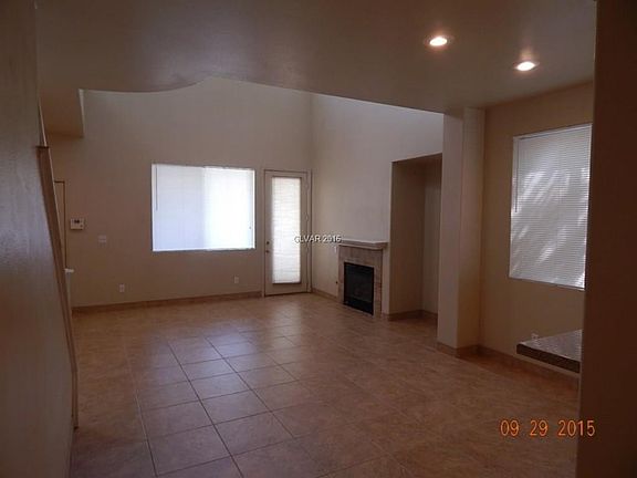 4th image of 636 Beverly Arbor Ave #0