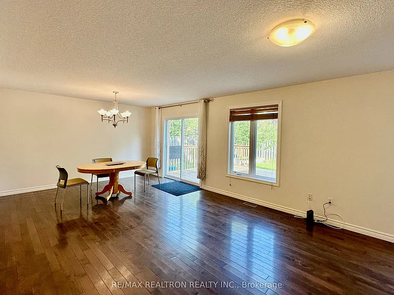 400 Skyline Ave #37 — Photo 7