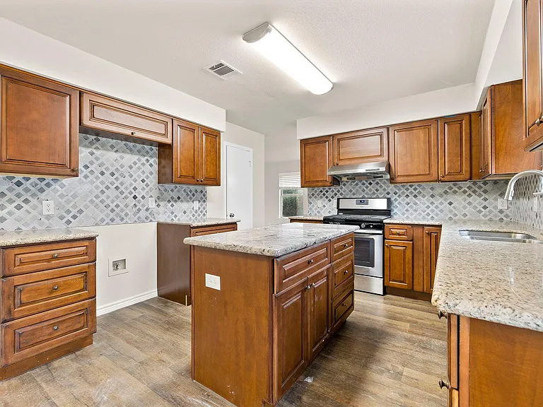13263 Darwin Ln — Photo 25