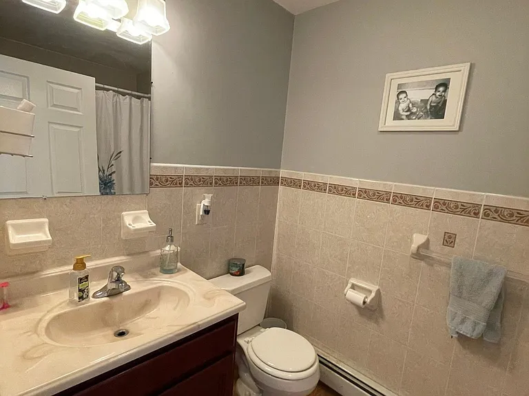 407 Railroad Ave #2 — Photo 11