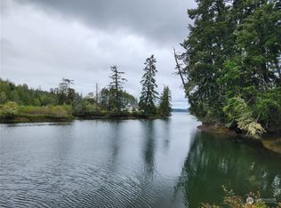 161 E Geist Point Drive, Shelton, WA 98584