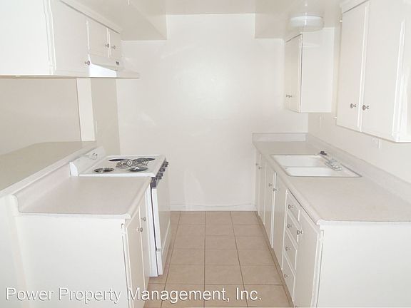 4th image of 1735 Coronado Ave APT 2