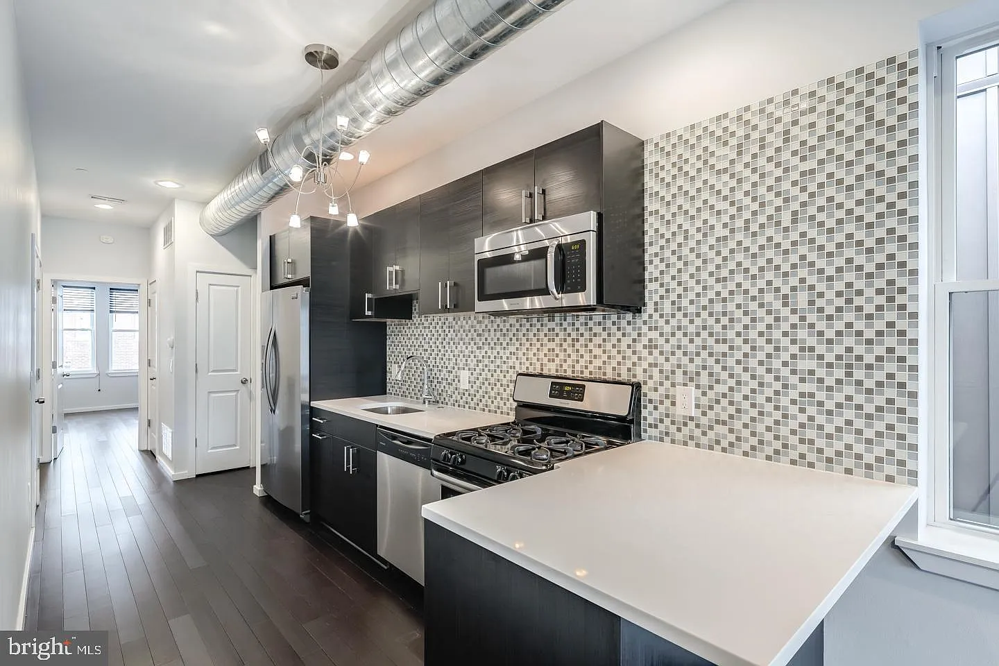 1 bed, 2365 sqft, $1,895 — Photo 1