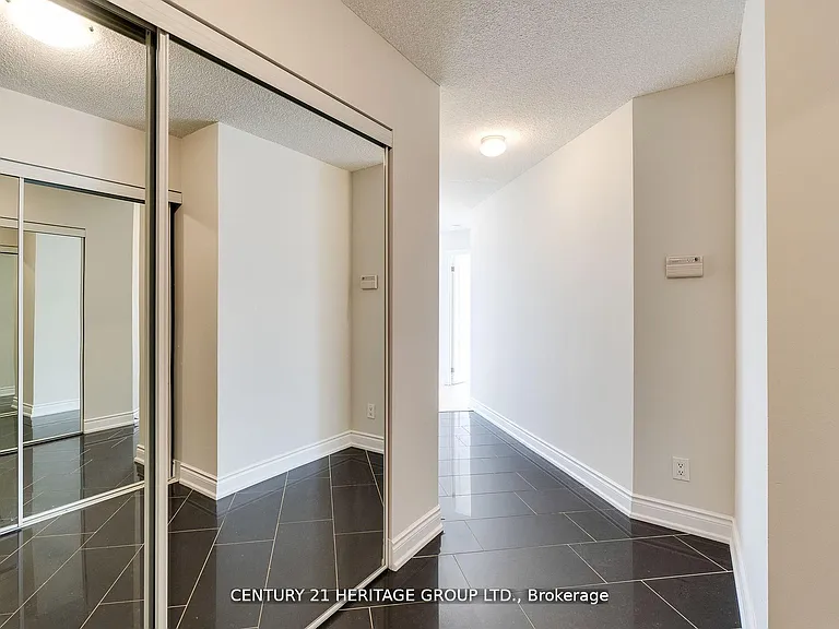 7 N Park Rd #709 — Photo 5