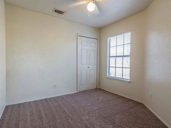 5th image of 3208 Woodlark Dr