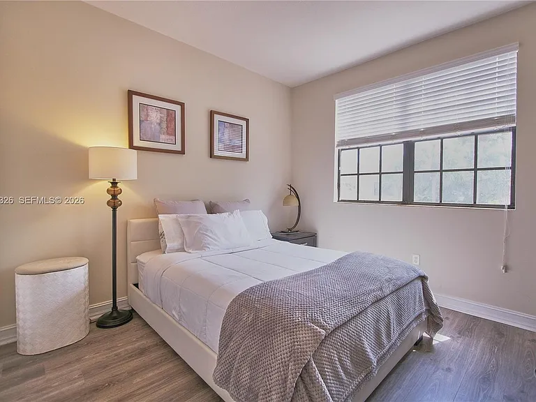 129 Riverwalk Cir E — Photo 13