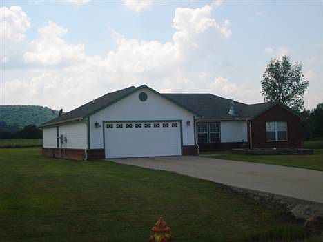 2nd image of 209 Deertail Dr