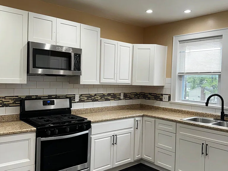 806 Garden St #3 — Photo 4