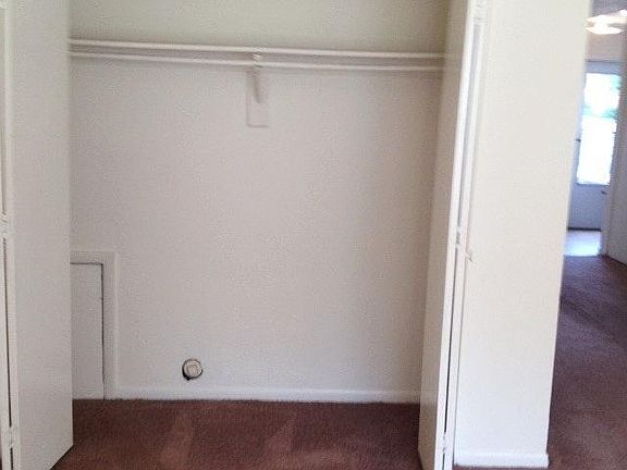 Master Bed Room Closet.