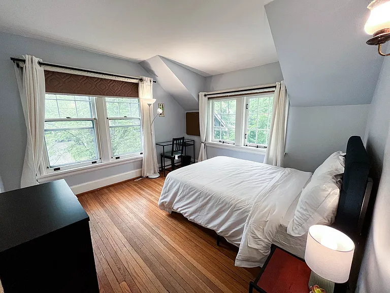 110 Linden Ave — Photo 10