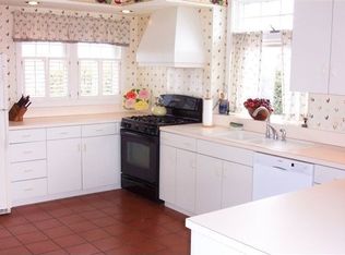 5 Upland Rd, Westerly, RI 02891