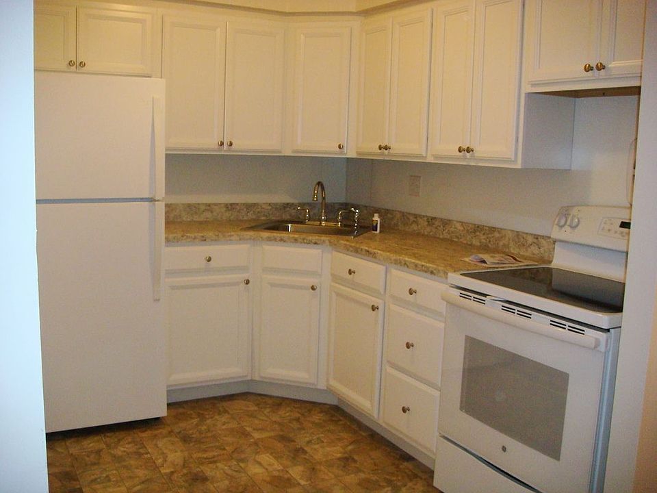 1st image of 2926 30th Ave APT 3R