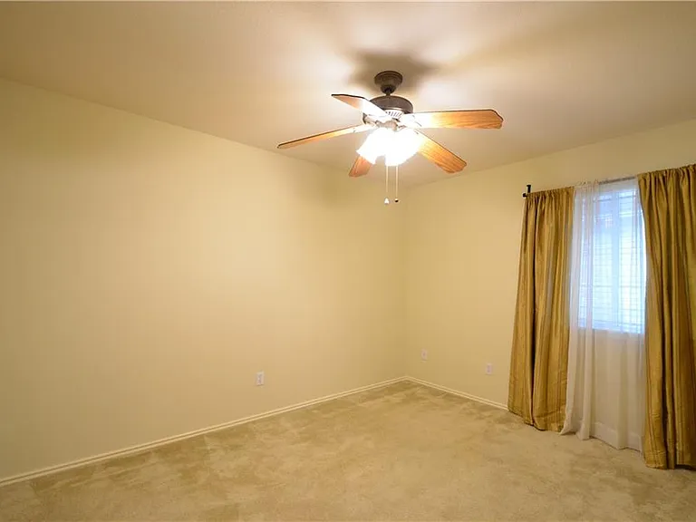 1215 Cardigan St — Photo 28