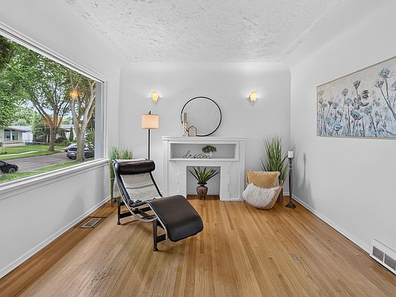 5th image of 10640 79th St NW