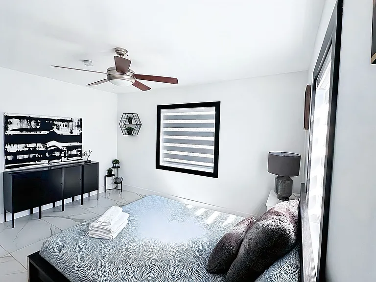 1008 Moffett St — Photo 13