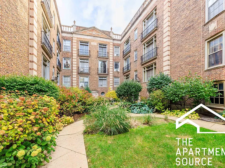 909 Elmwood Ave #O3 — Photo 12