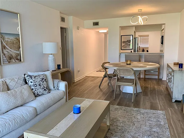 6061 Bahia Del Mar Cir #146 — Photo 9