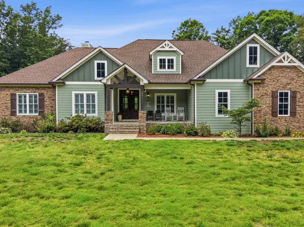 557 Knobb Hill Dr NW, Cleveland, TN 37312