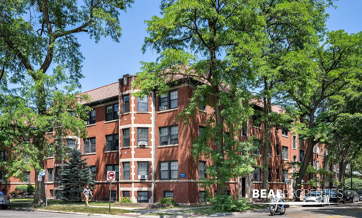 Building Photo - 1025 Dempster St